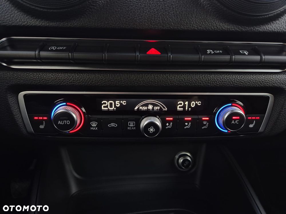 Audi A3 Sportback - 12