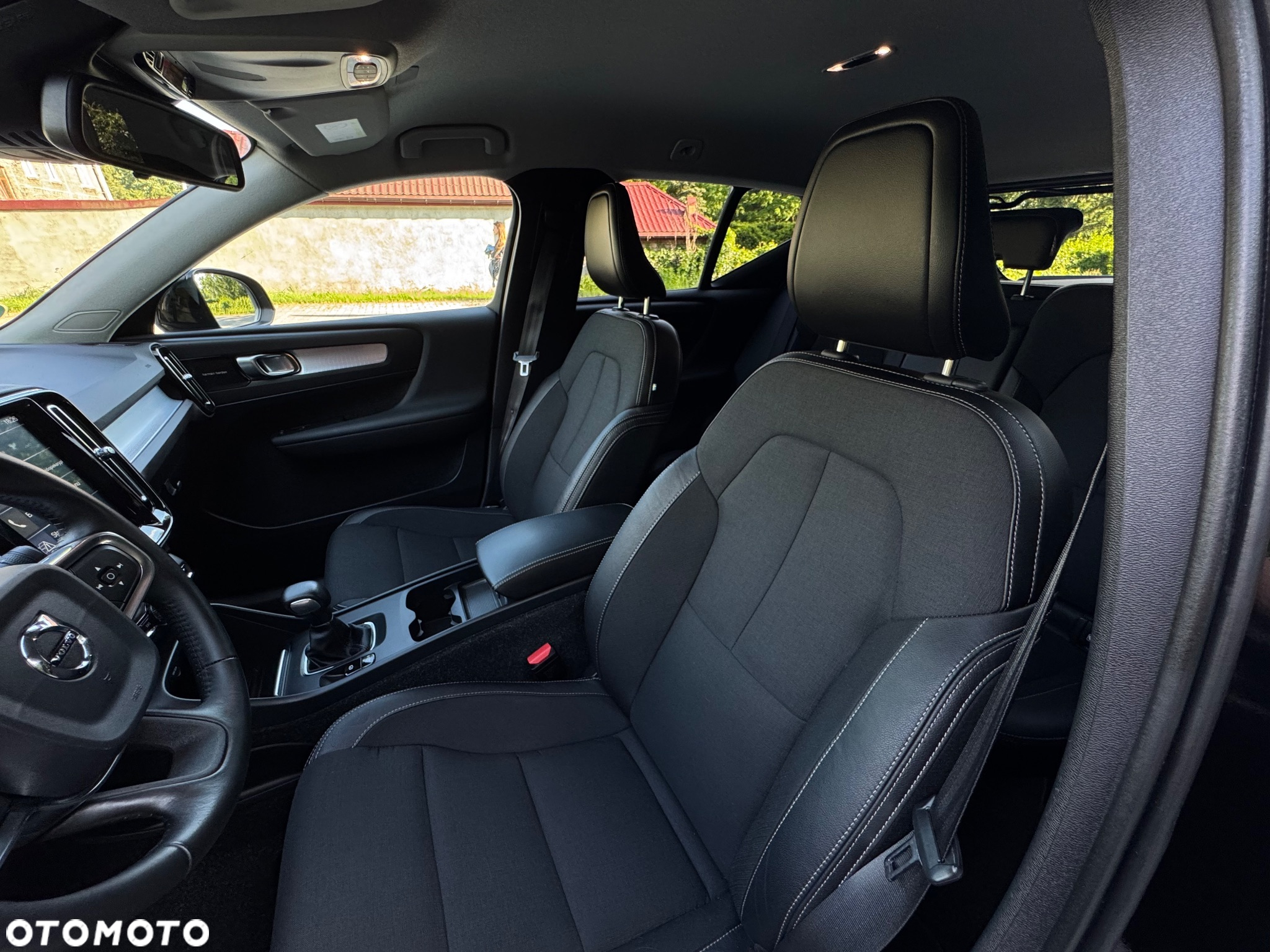 Volvo XC 40 T3 Momentum - 8