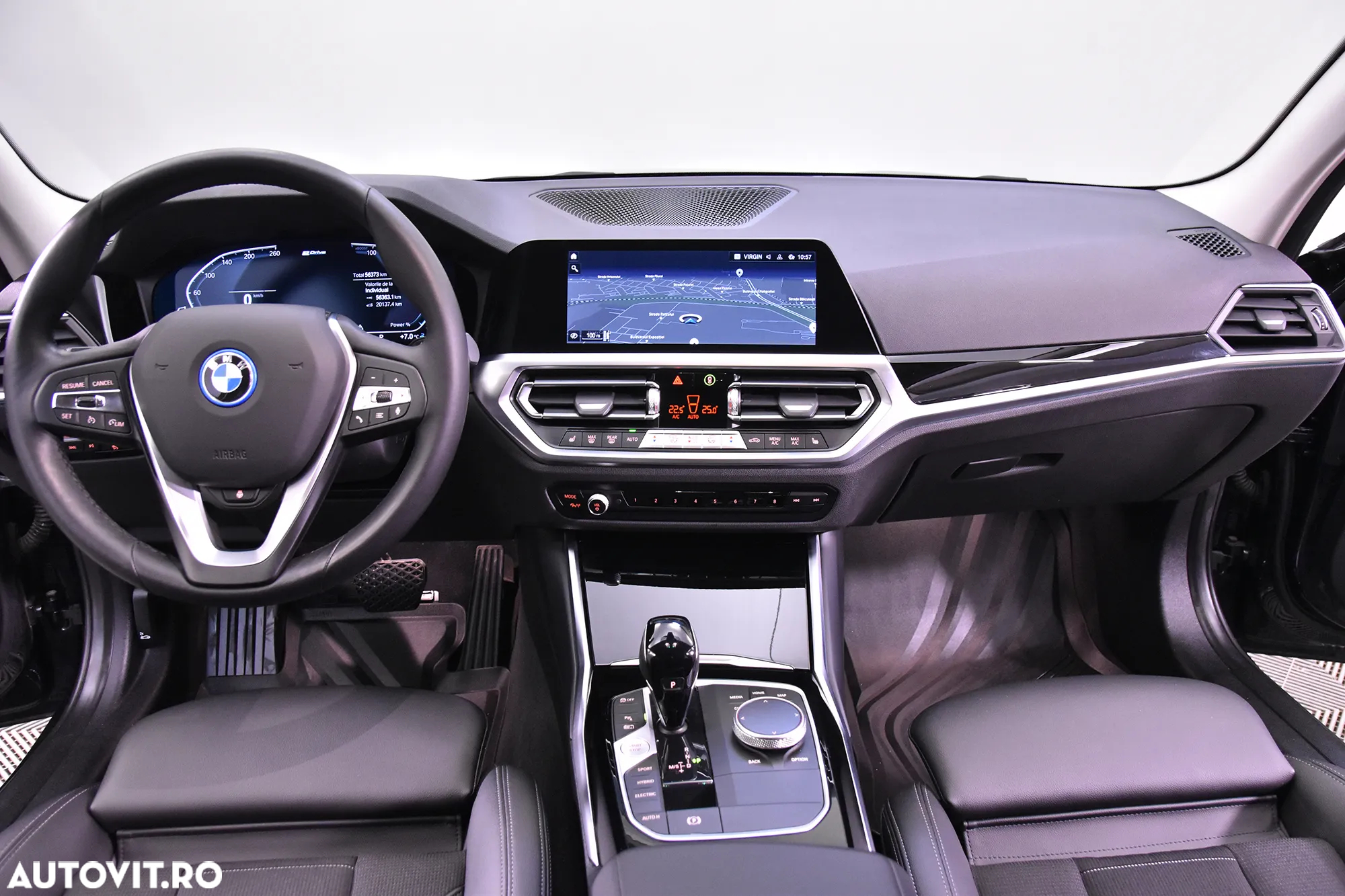 BMW Seria 3 330e Touring xDrive Aut. - 9