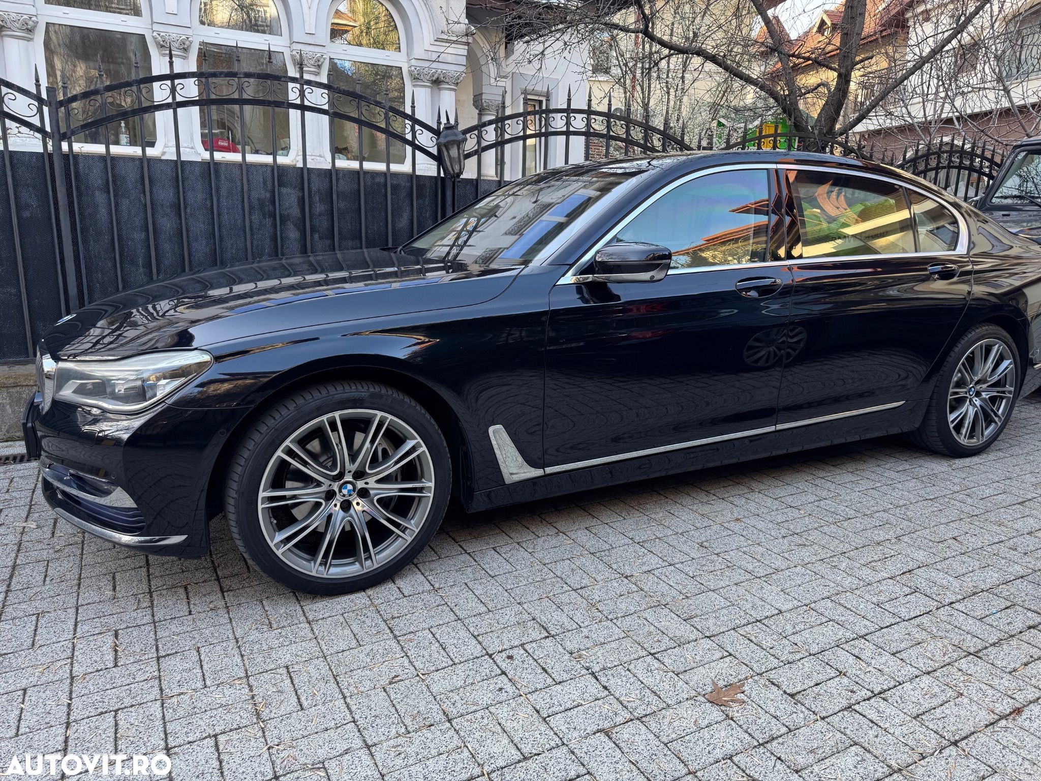 BMW Seria 7 730Ld - 1
