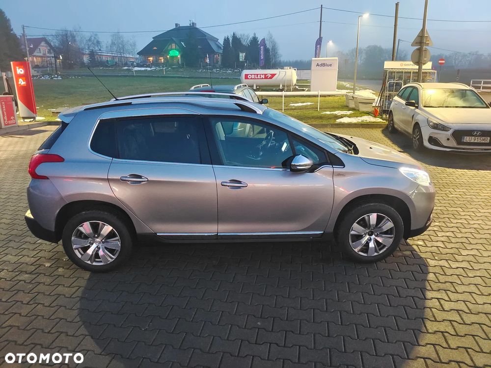 Peugeot 2008 PureTech 82 Allure - 9