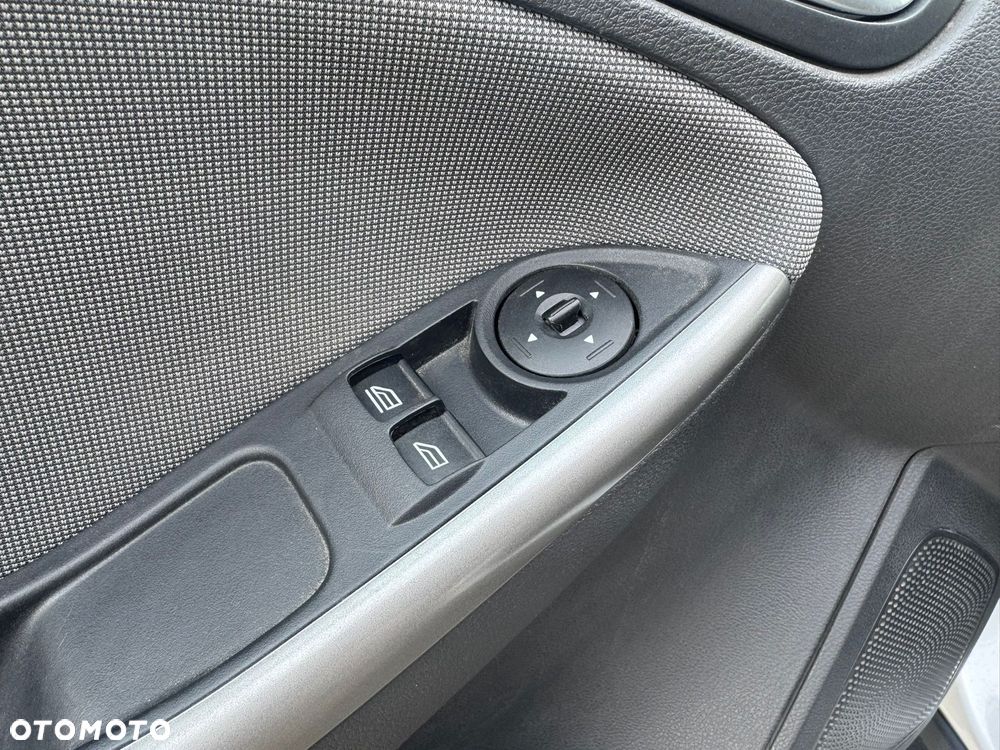 Ford Focus 1.6 TI-VCT Ambiente - 10