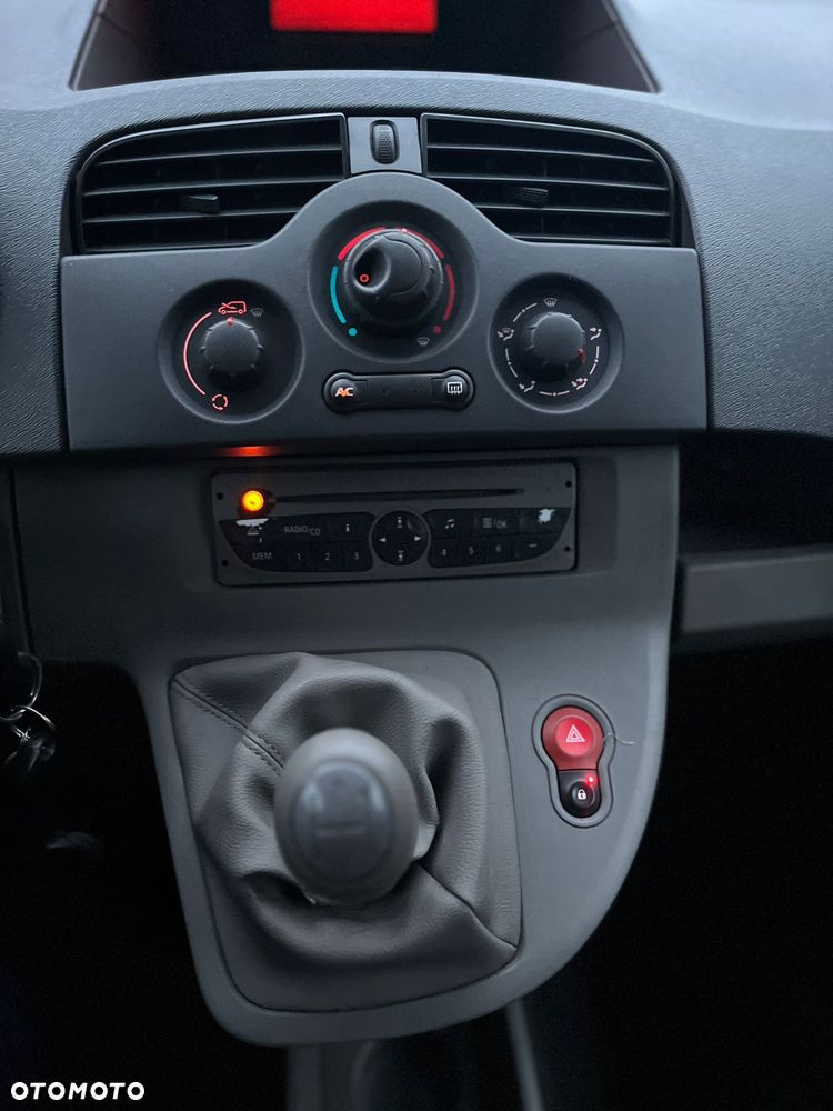 Renault Kangoo 1.6 8V Happy Family - 17
