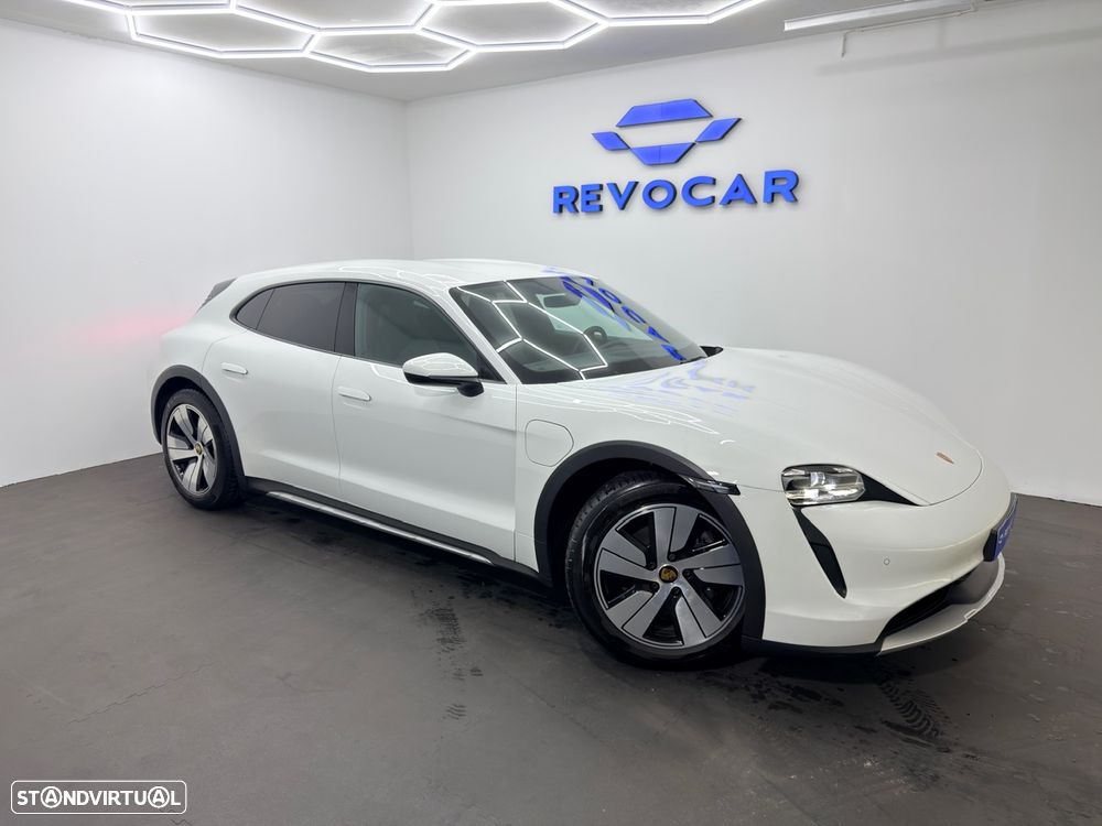 Porsche Taycan Cross Turismo 4