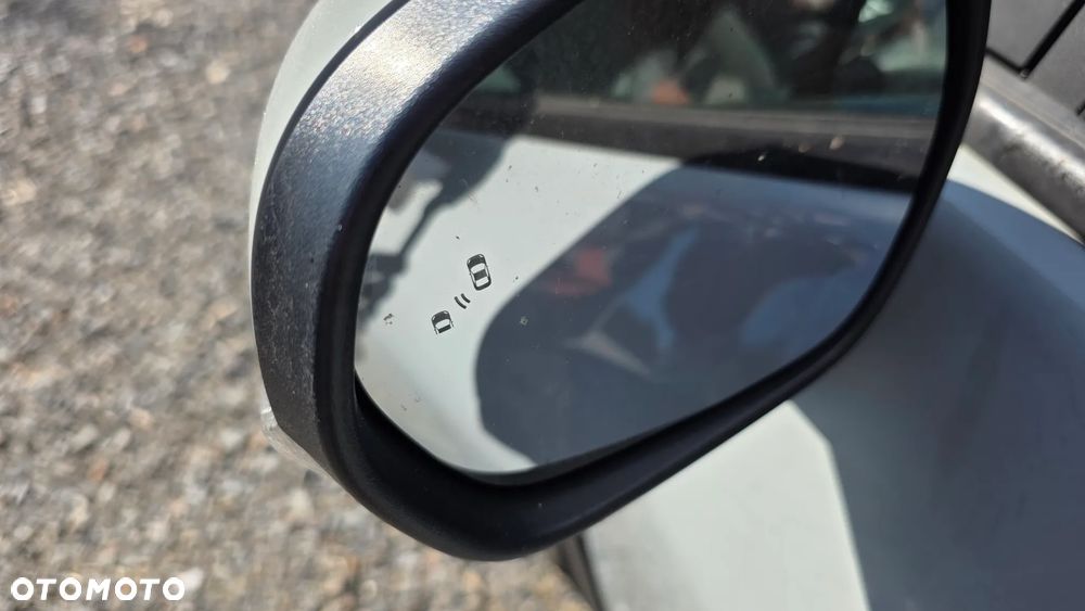 Ford Puma 1.0 EcoBoost Hybrid TITANIUM - 36