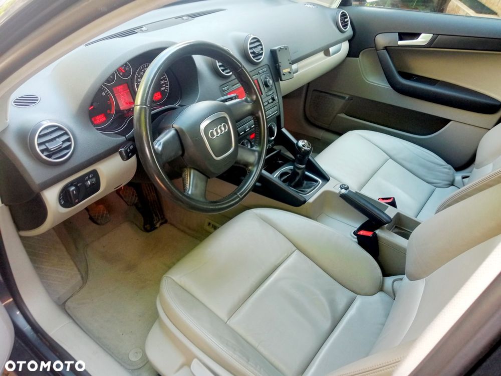 Audi A3 Sportback 1.6 Attraction - 14