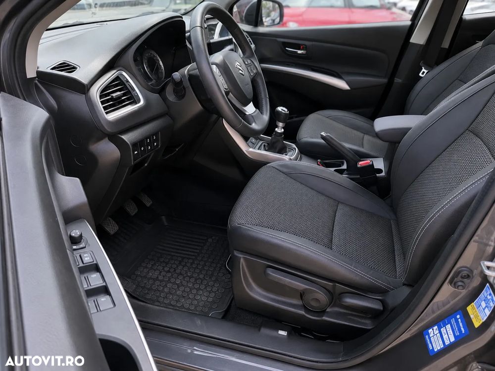 Suzuki S-Cross 1.4 Boosterjet 6MT MHEV Luxus - 18