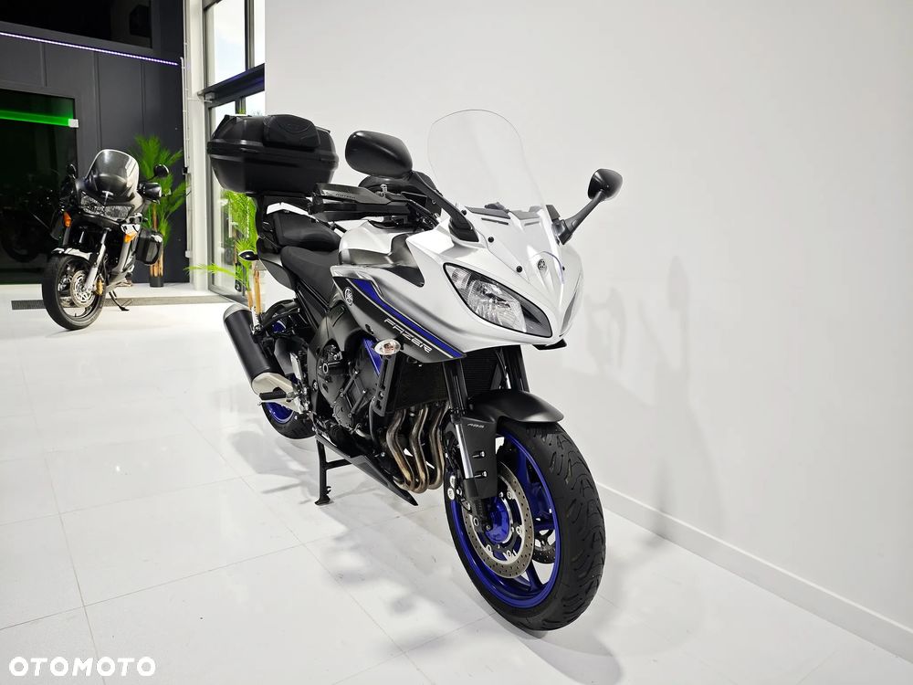 Yamaha FZ - 2