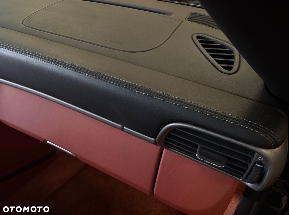 Porsche 911 Carrera Tiptronic S - 20