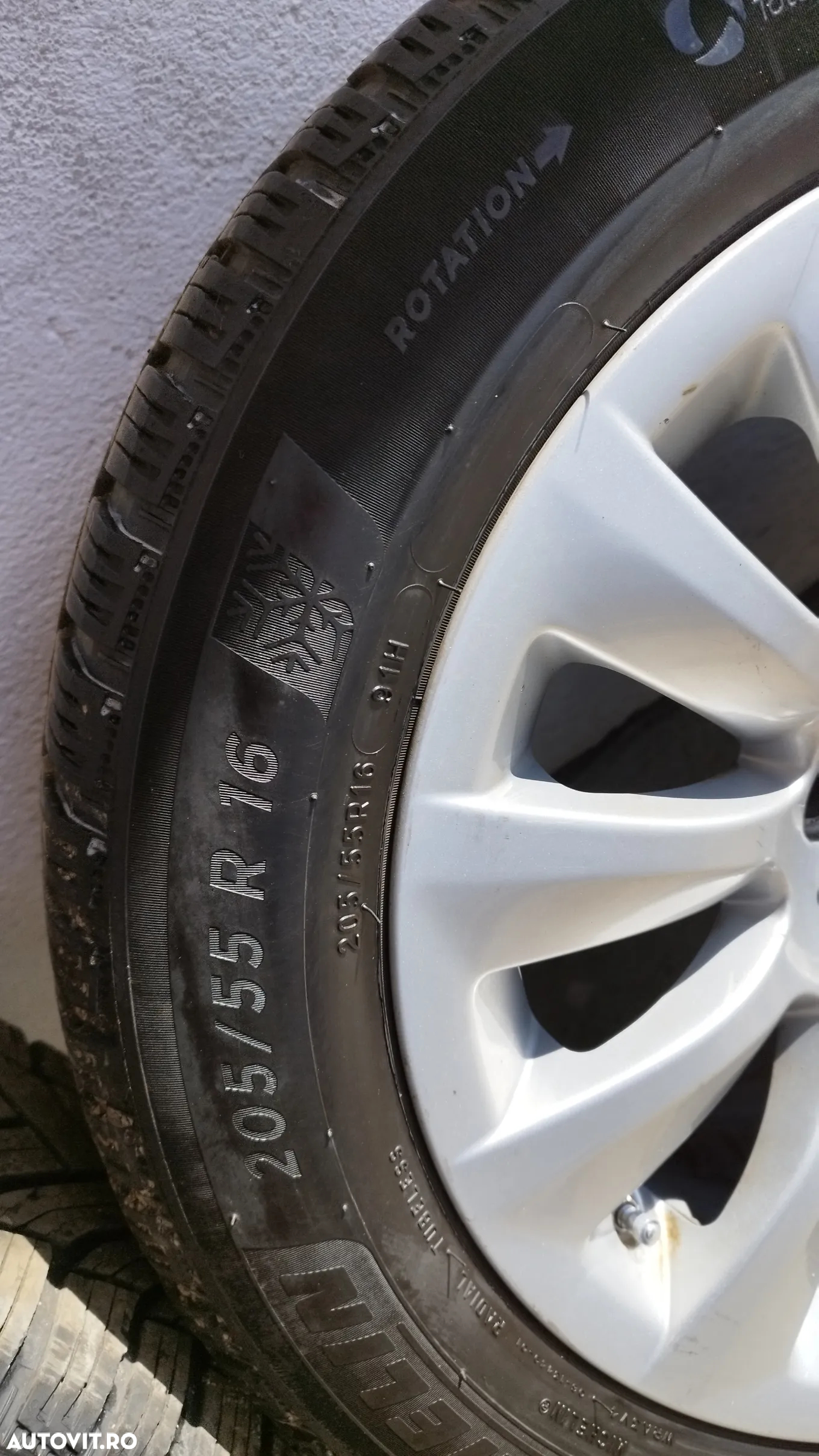 Set jante aliaj BMW Style 282 7j16 et 31 cu anvelope de iarna 205/55/16 - 7