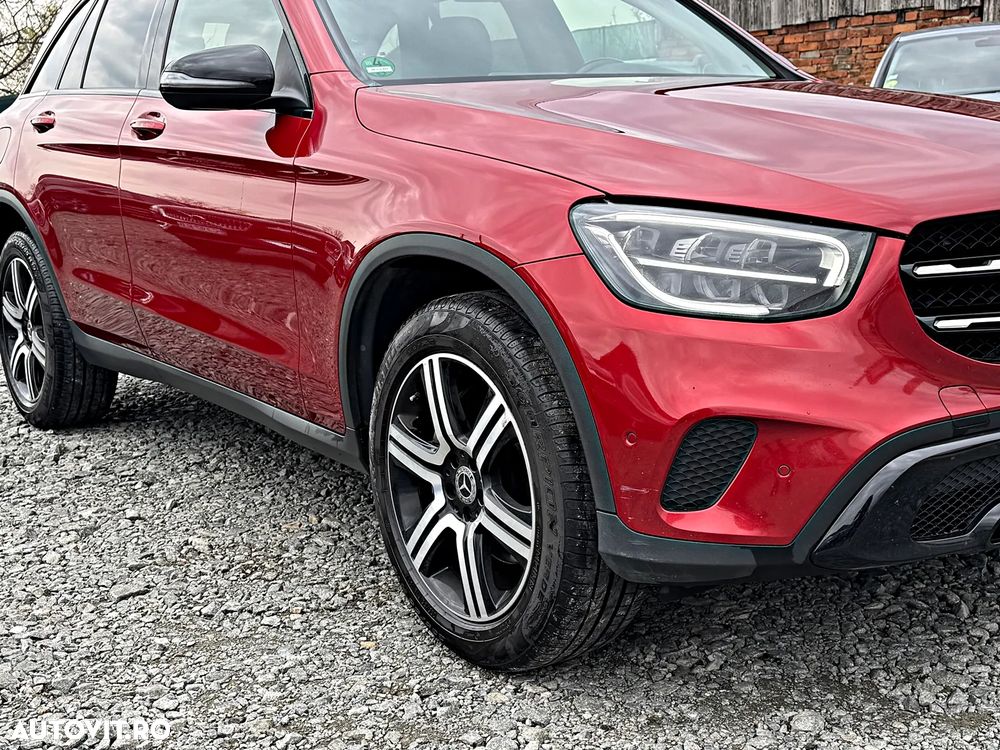 Mercedes-Benz GLC 300 d 4MATIC 9G-TRONIC - 34