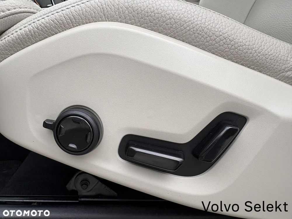 Volvo XC 90 - 10
