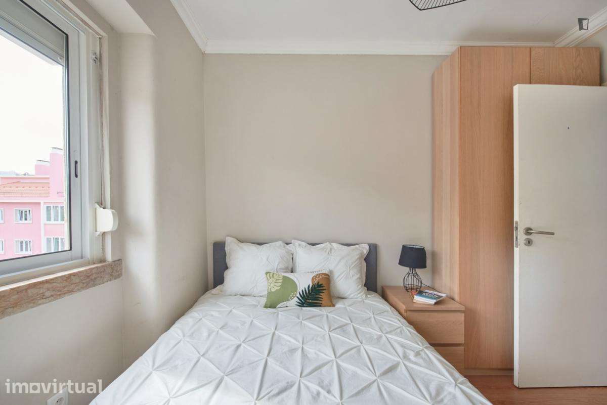Quarto - localizado em Arroios Lisbon - Grande imagem: 5/14