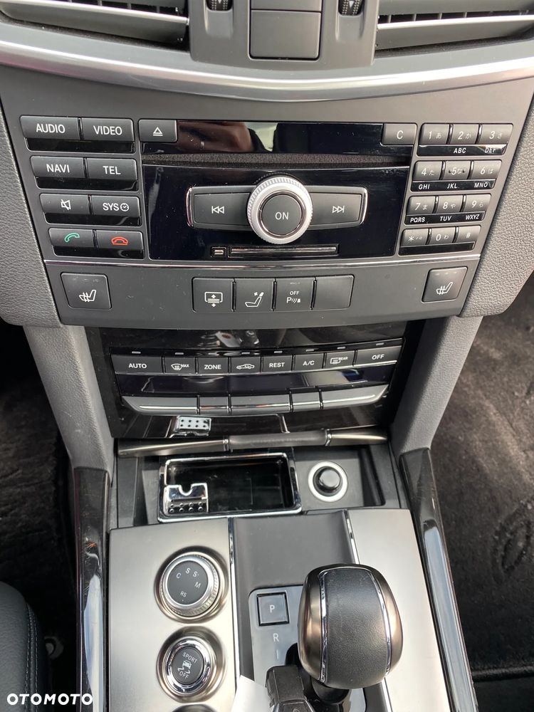 Mercedes-Benz Klasa E 63 AMG AMG Speedshift 7G-MCT - 11