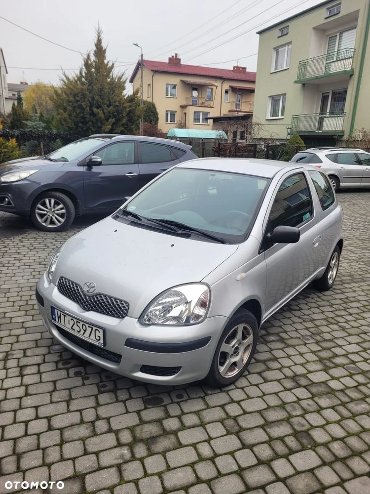 Toyota Yaris 1.0 Base - 6