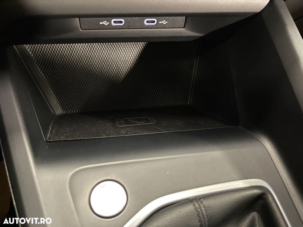 Volkswagen Golf - 25