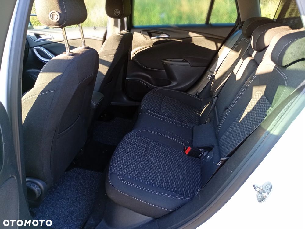 Opel Astra 1.6 CDTI Elite S&S - 21