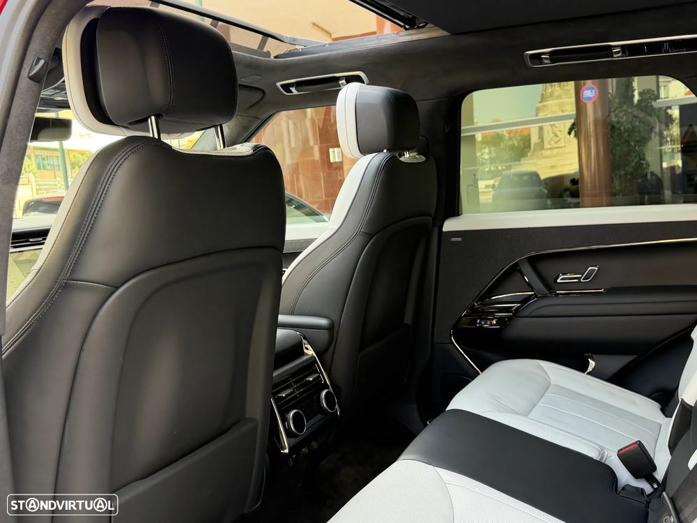 Land Rover Range Rover Sport 3.0 P550e Autobiography - 17