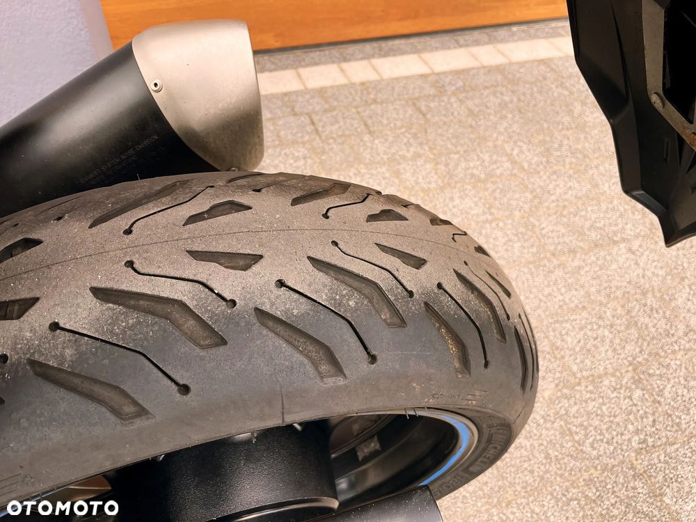 Yamaha FZ8 - 12