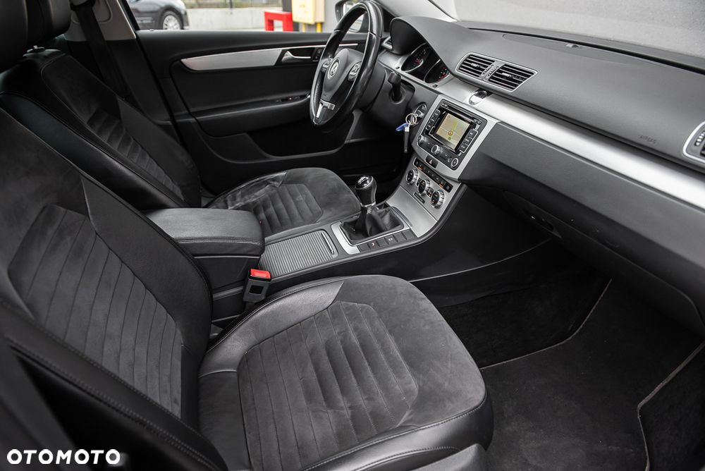 Volkswagen Passat Variant - 30