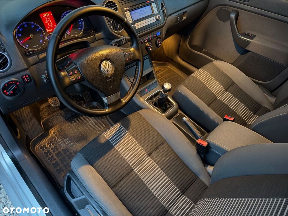Volkswagen Golf Plus - 10