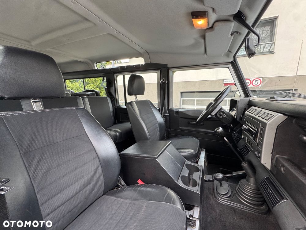 Land Rover Defender 2.5 TDI - 10