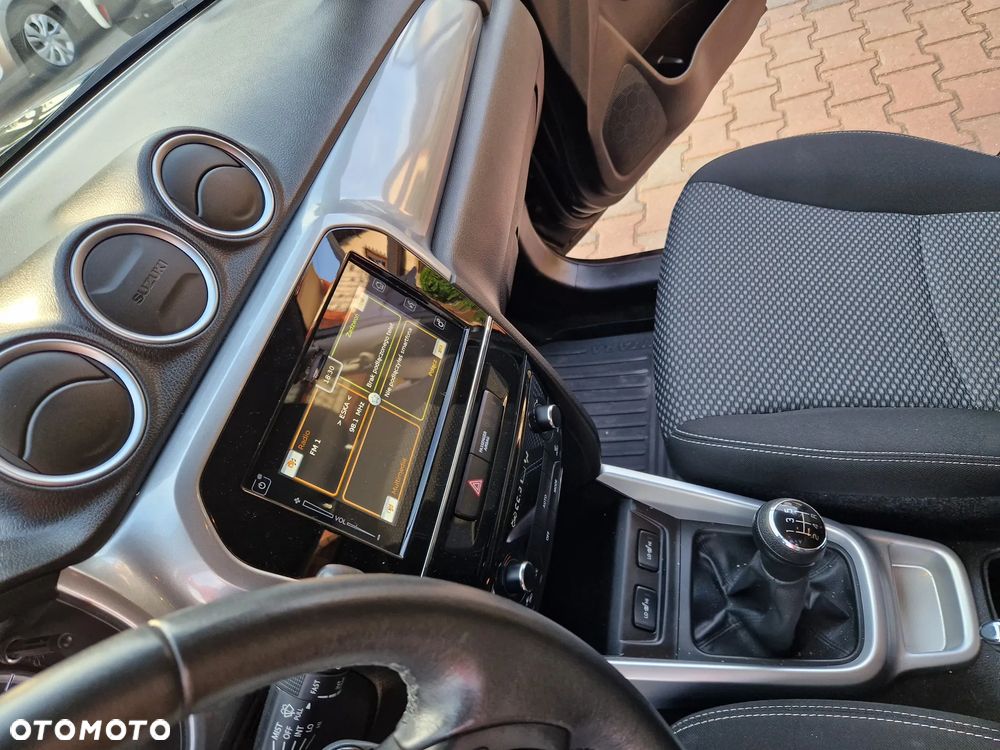 Suzuki Vitara 1.6 Premium 2WD - 17