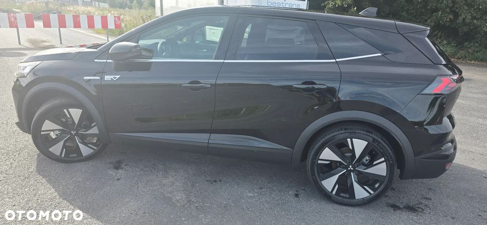 Mitsubishi Grandis - 10