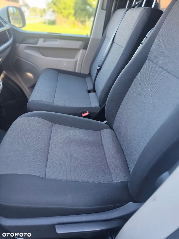 Volkswagen Transporter - 9