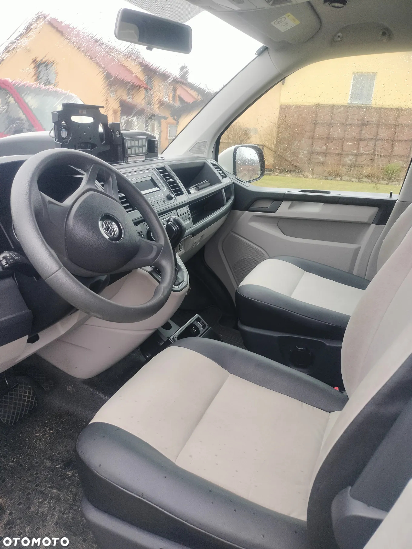 Volkswagen Transporter - 11