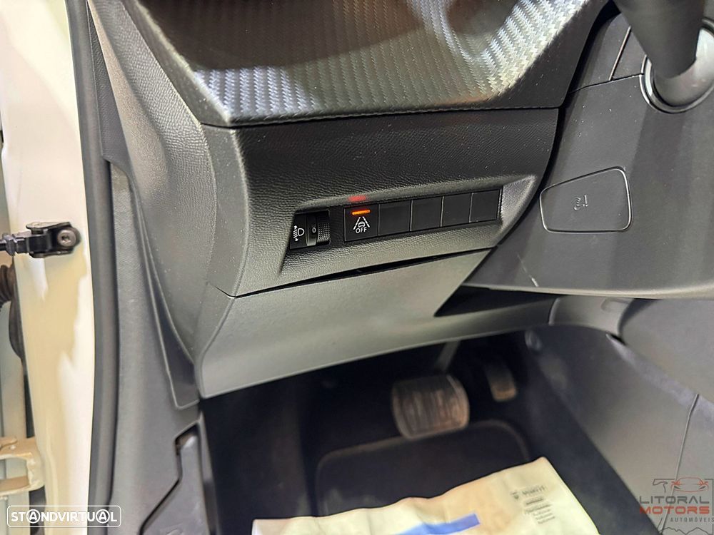 Peugeot 208 1.2 PureTech Allure Pack EAT8 - 19