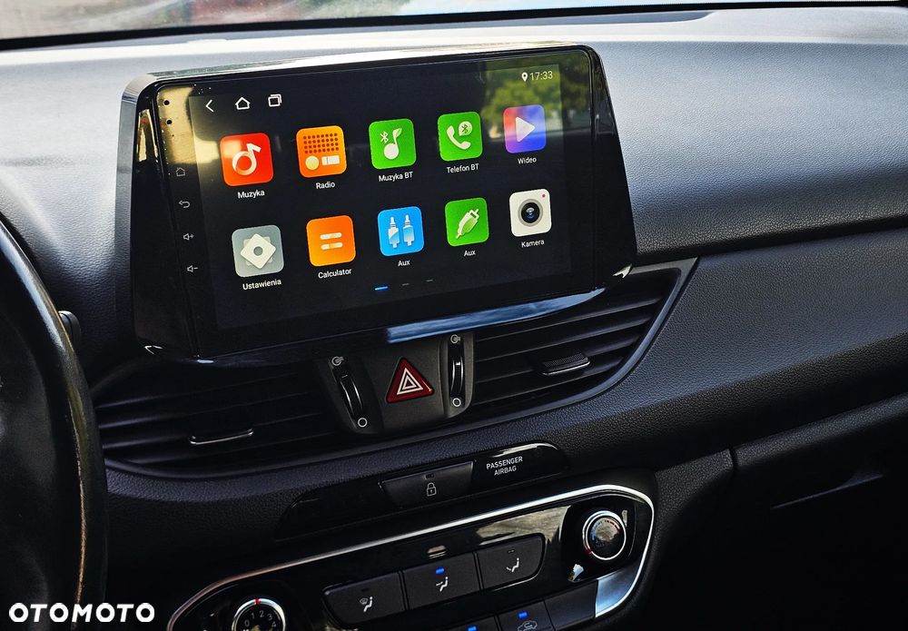 Hyundai i30 1.6 D Classic + - 13