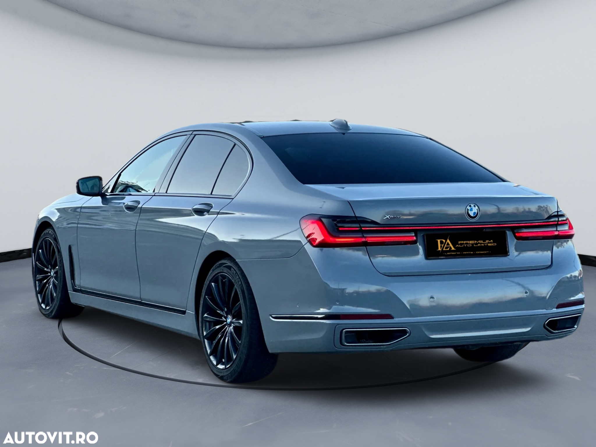 BMW Seria 7 730d xDrive MHEV - 17