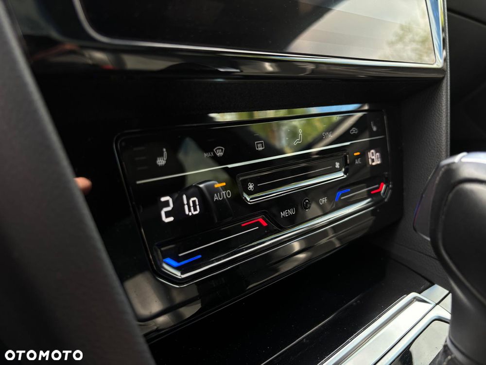 Volkswagen Arteon 2.0 TDI SCR 4Motion DSG R-Line Edition - 20