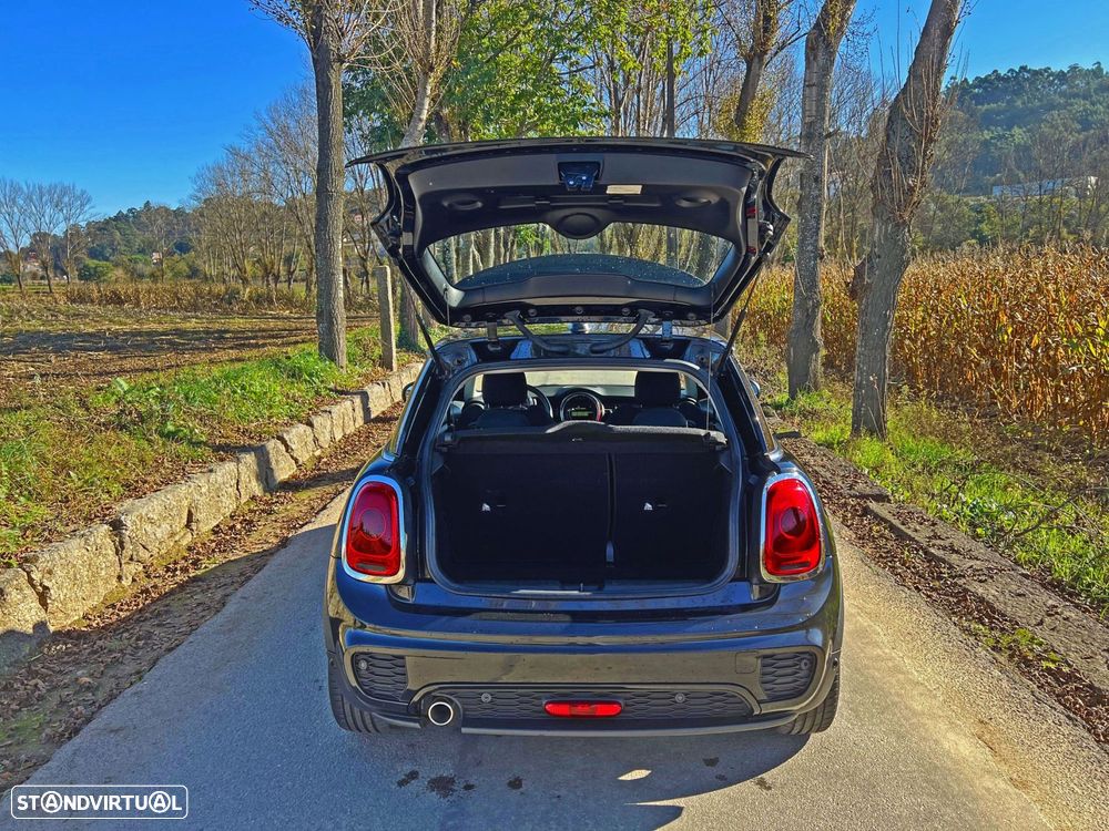 MINI 3 Portas One D - 19