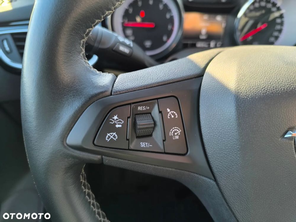 Opel Astra V 1.4 T Dynamic S&S - 24