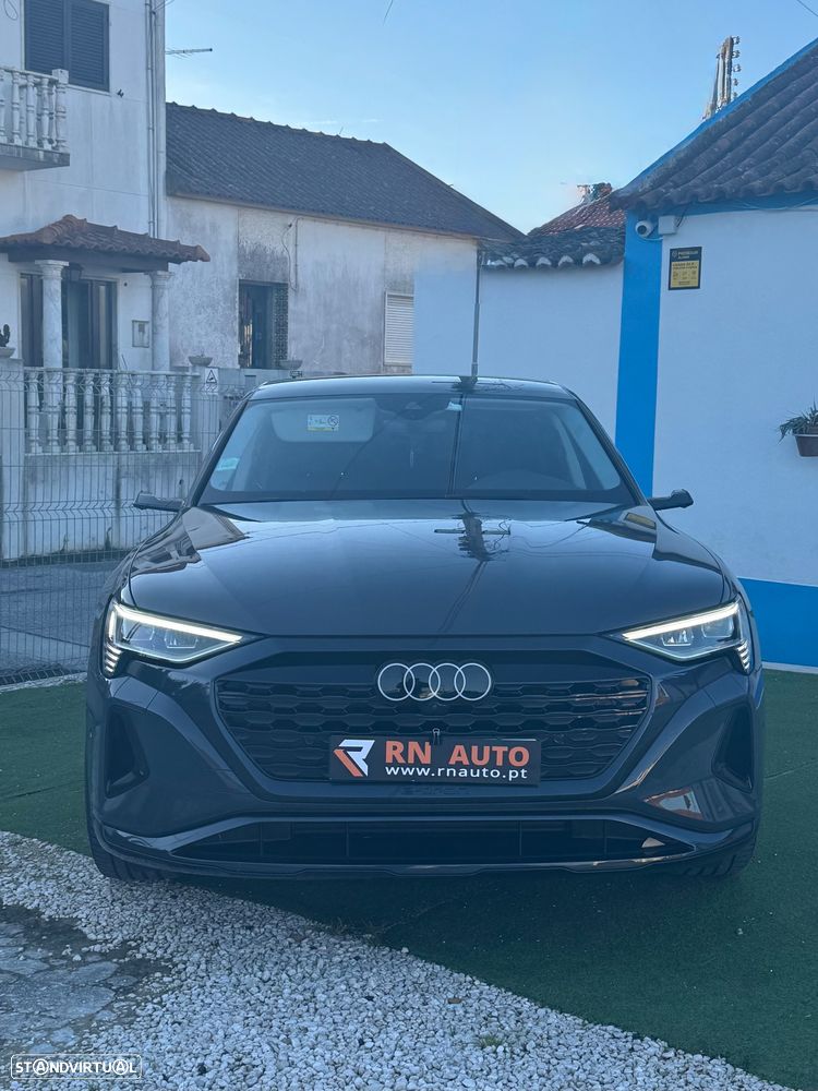 Audi Q8 e-Tron 55 quattro advanced - 2
