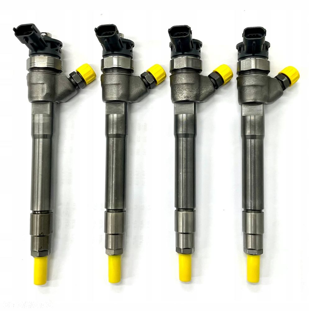 KOMPLET wtryskiwaczy 4SZT H8201055367 0445110414 1.6DCi - 1