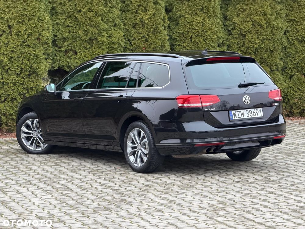 Volkswagen Passat - 13