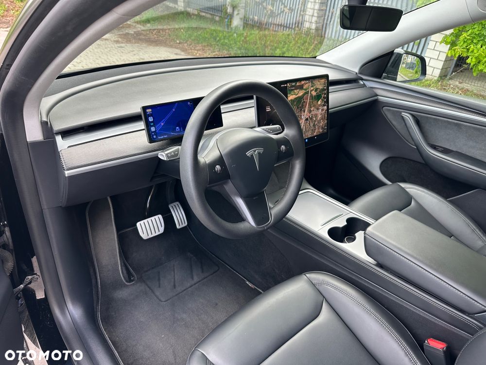 Tesla Model Y Performance AWD - 5