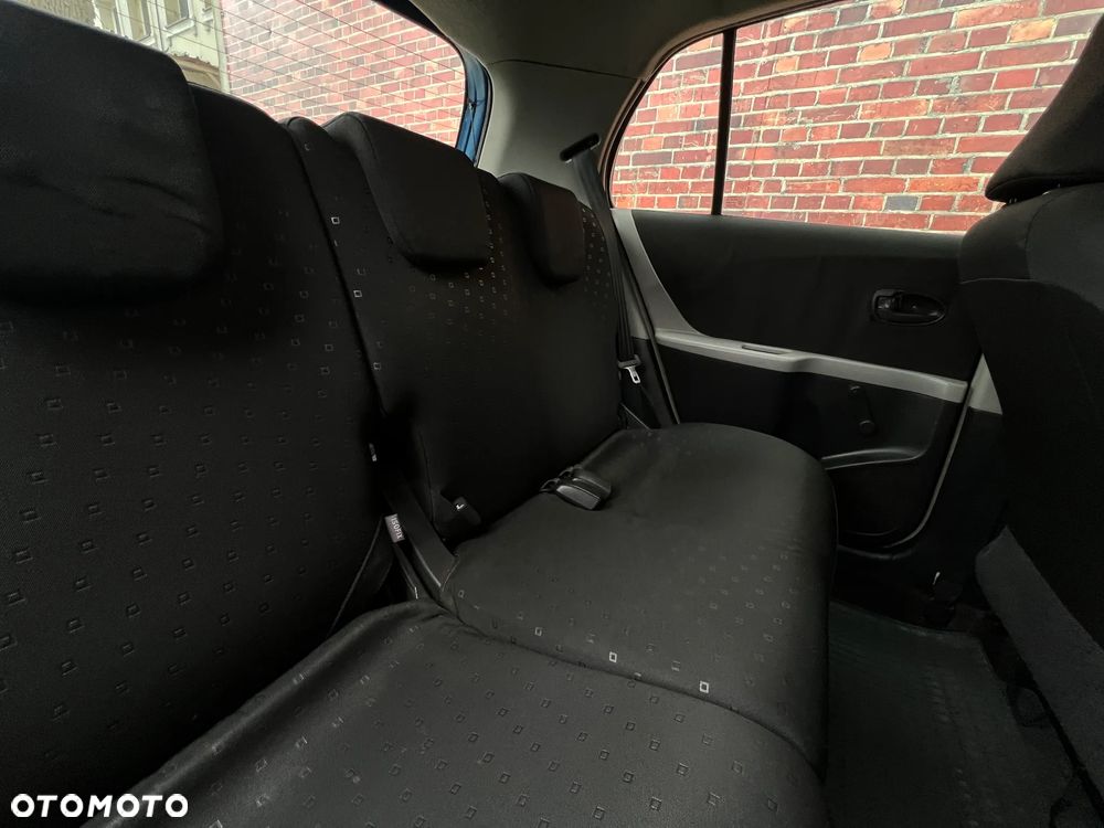 Toyota Yaris - 20