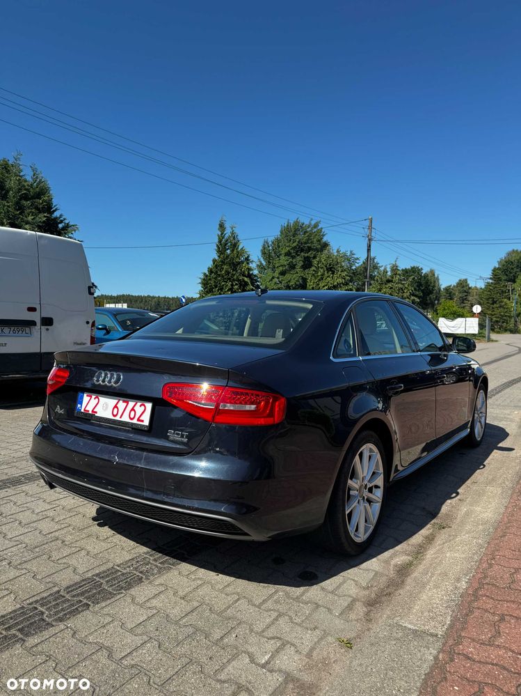 Audi A4 Limousine - 6