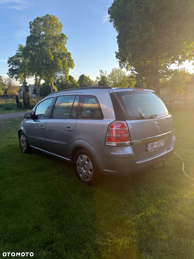 Opel Zafira 1.9 CDTI Enjoy - 3