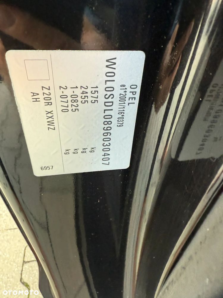 Opel Corsa 1.2 16V Cosmo - 19