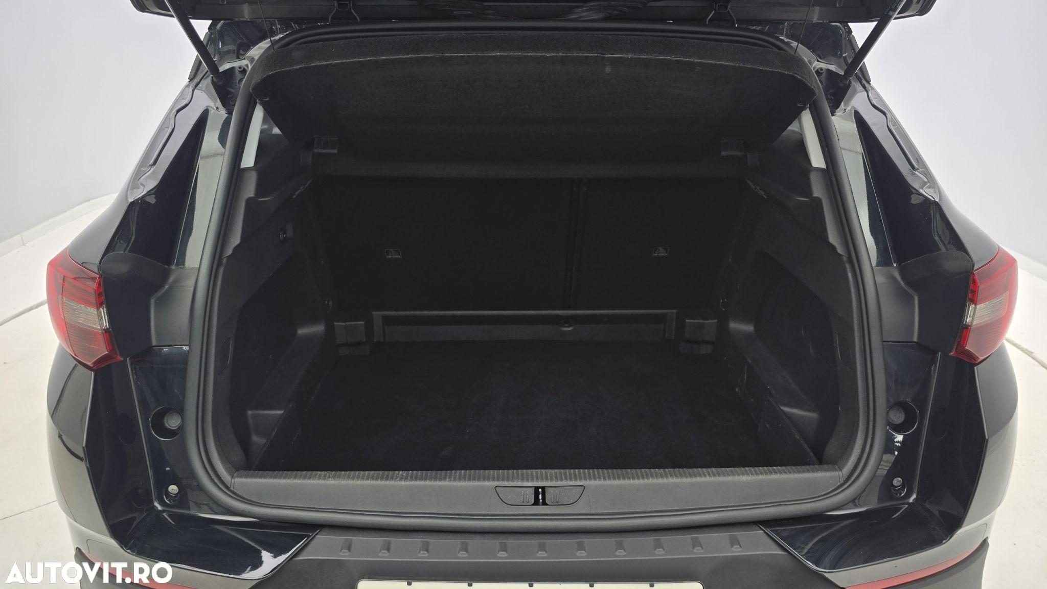 Opel Grandland X 1.5 START/STOP AT8 GS Line - 25