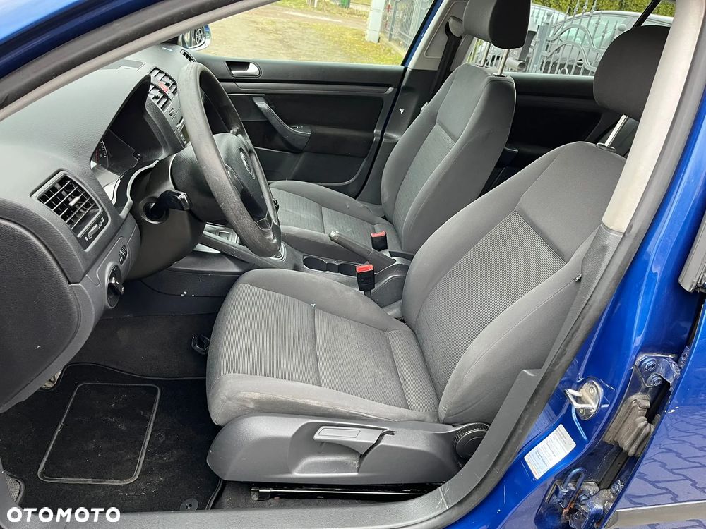 Volkswagen Golf 1.6 FSI Individual - 7