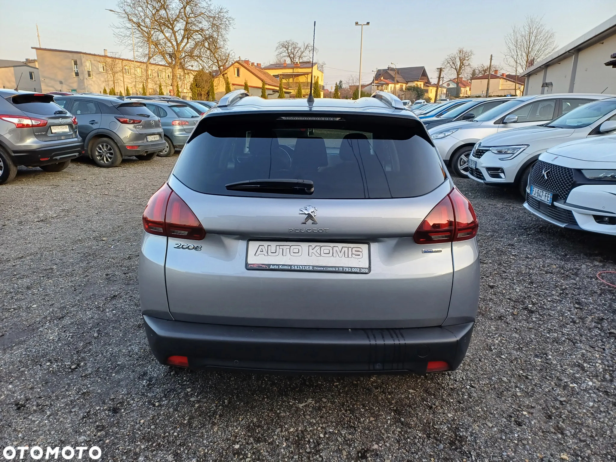 Peugeot 2008 1.2 Pure Tech Style - 5