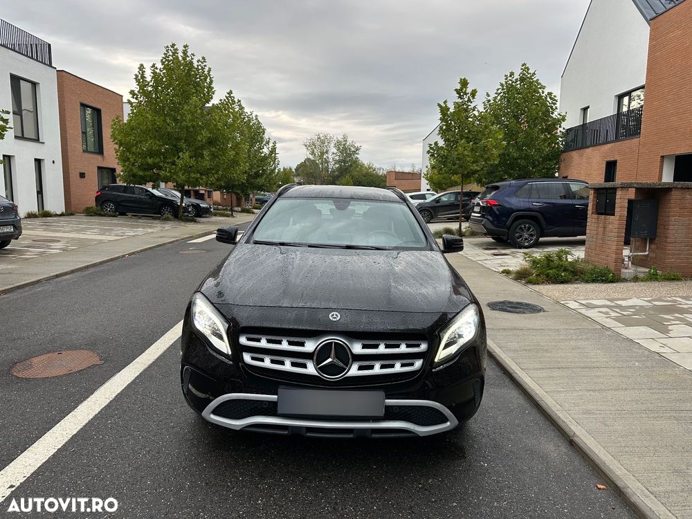 Mercedes-Benz GLA - 1