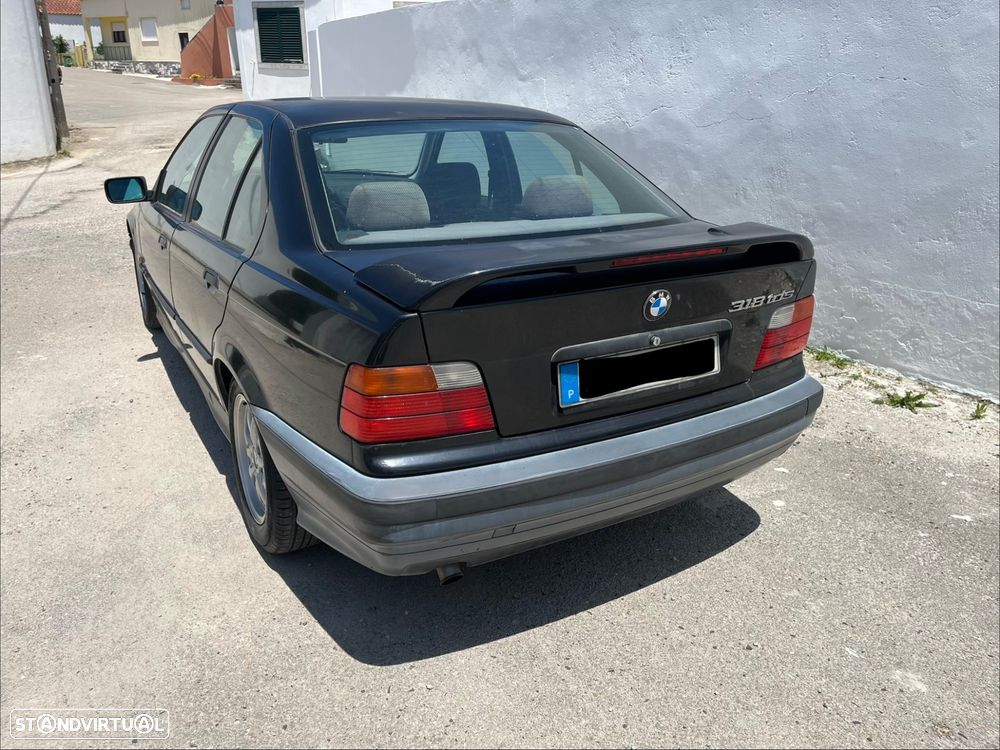 BMW 318 tds - 4