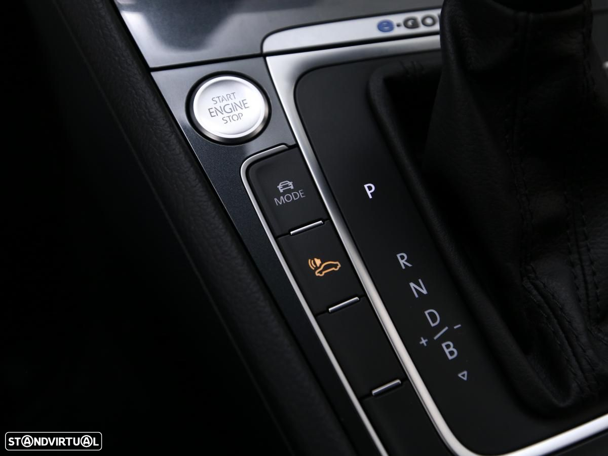 VW e-Golf AC/DC - 23